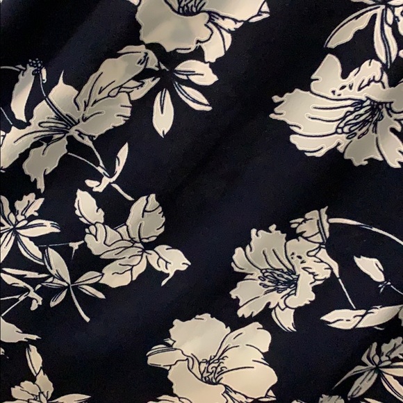 Maxi floral dress - Picture 2 of 5